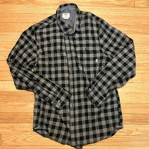 Vans Mens Plaid Button Down Long sleeve Shirt. Black and Grey. Size Medium.